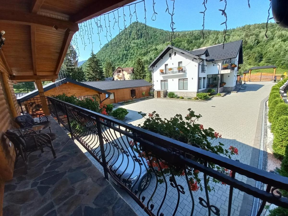Pensiunea Paradisul Verde Majszin Kültér fotó